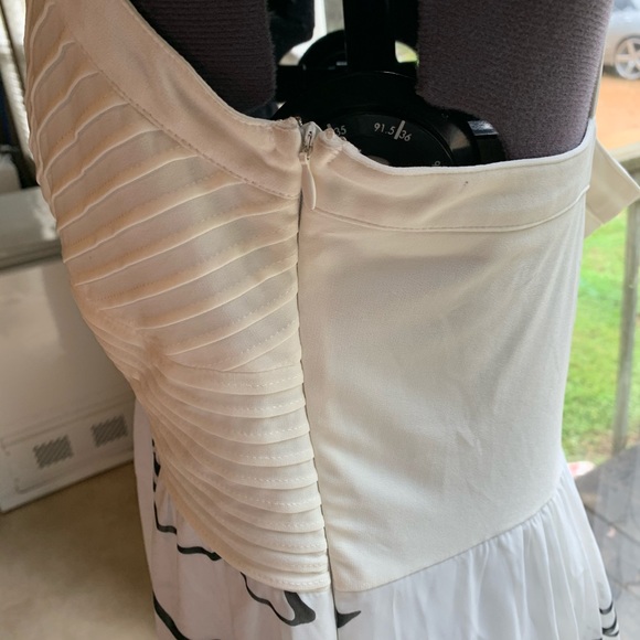 Amanda Lane maxie dress - Picture 8 of 13